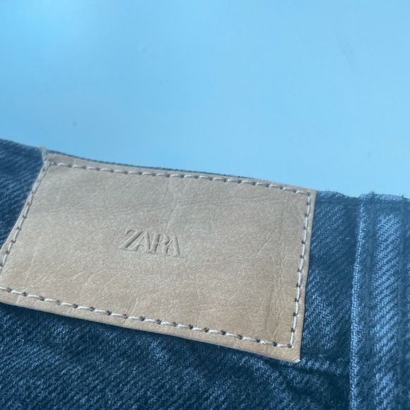 Black Zara jean shorts, great condition never worn, size 6 - Picture 5 of 5